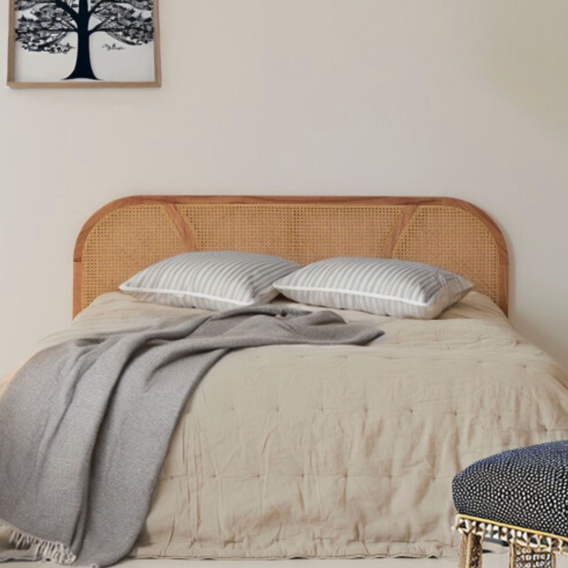 headboard-rattan